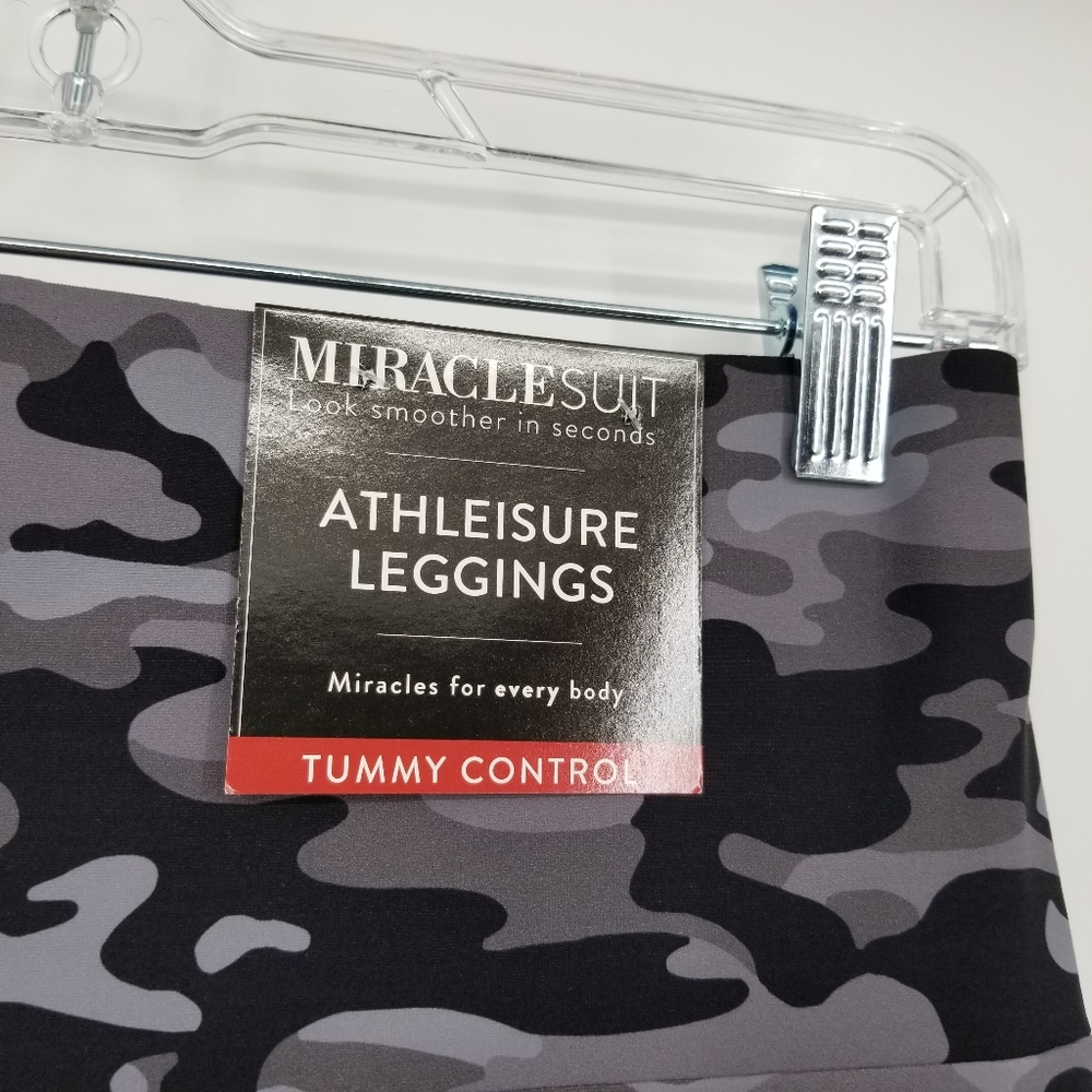 Miraclesuit | Skinny Dippers Camo Tummy Control Athleisure Leggings - Picture 4 of 9